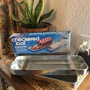 Rowoco Checkered Loaf 4 Piece Set w/Original Box